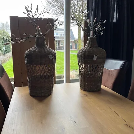 Bij De Buuren Πανσιόν Dirksland