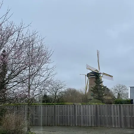 Bij De Buuren Guest house