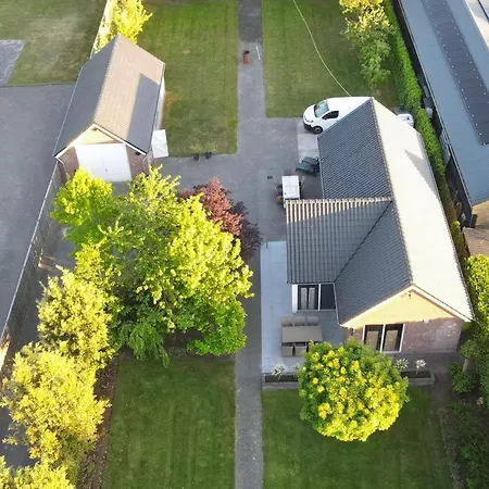 Bij De Buuren Πανσιόν Dirksland