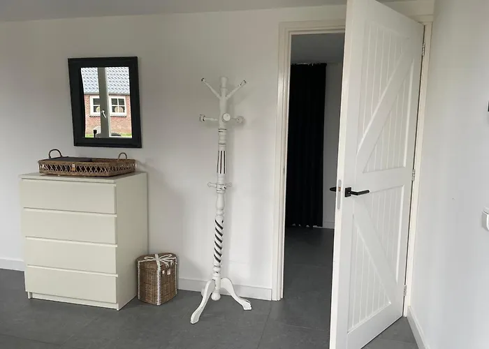 Bij De Buuren Guest house Dirksland