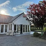 Penzion Bij De Buuren 4*
