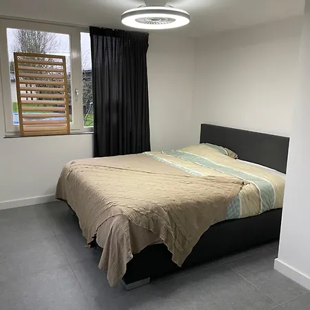 Bij De Buuren Pensionat Dirksland